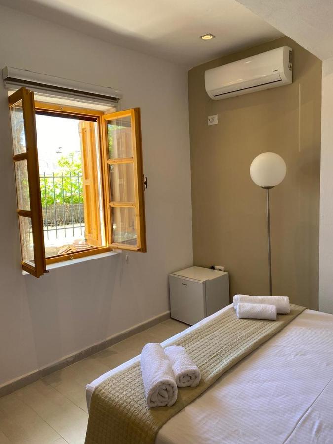 Old Town Hotel Dhermi Exterior photo